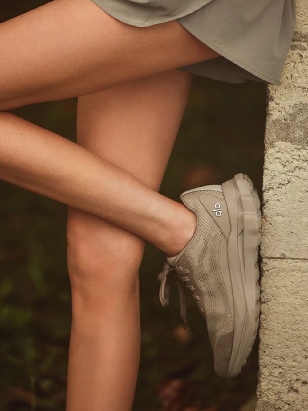 Alo Yoga Gravel Runner Sneakers